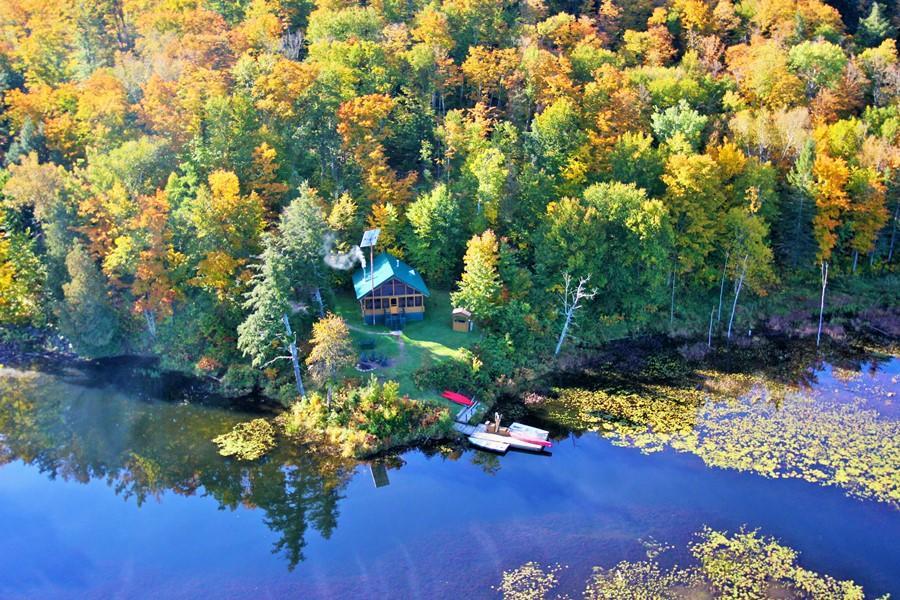 Hôtel Kenauk Nature à Montebello Extérieur photo