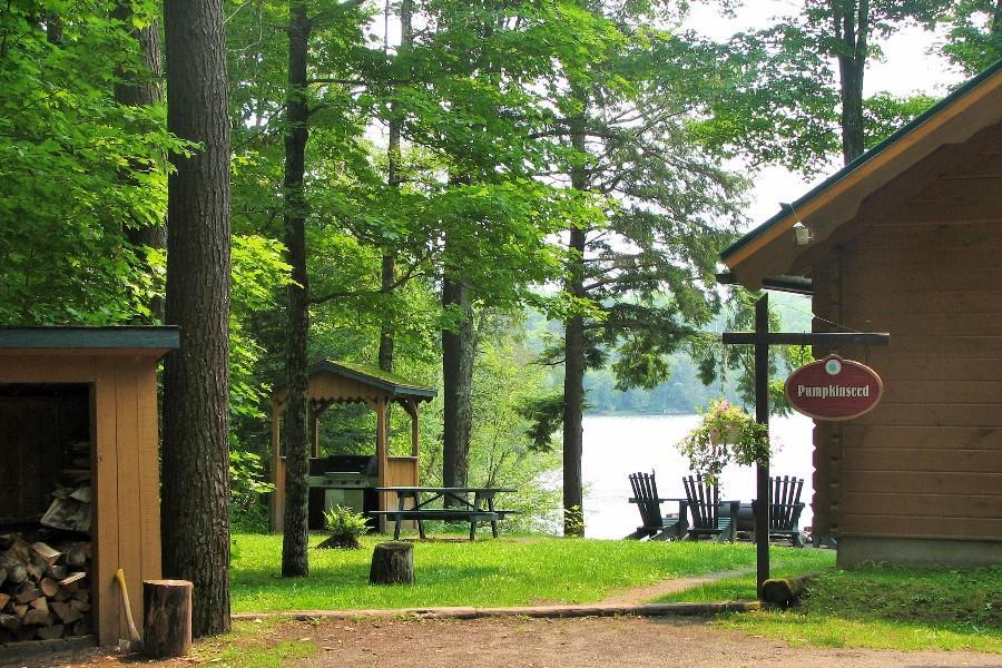 Hôtel Kenauk Nature à Montebello Extérieur photo