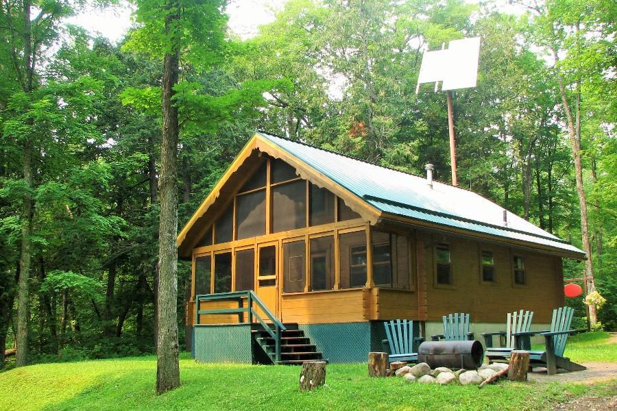 Hôtel Kenauk Nature à Montebello Extérieur photo